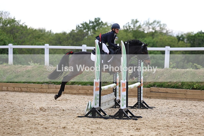 3E7A8443 - Class 12: Pony British Novice/80cm open
