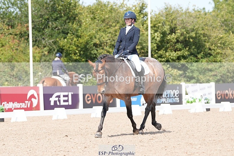 250817-125307-09483 - 177-Joanne.PengellyAshfield.Bob