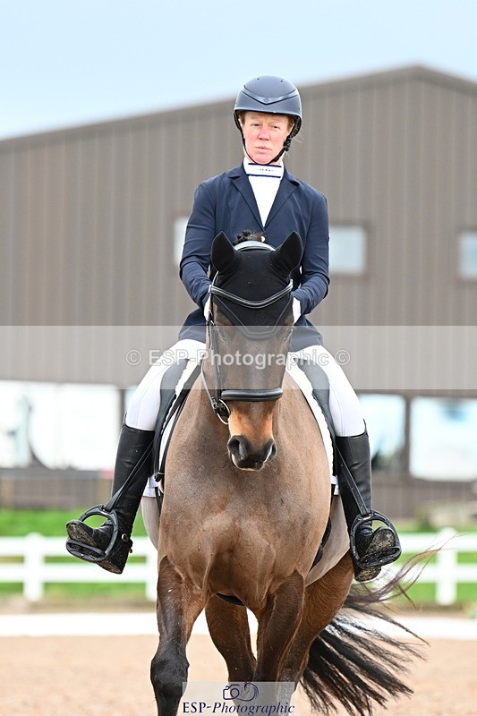 240218A-121742-07249 - 161-Katie.Warner-Active.Nuvalari