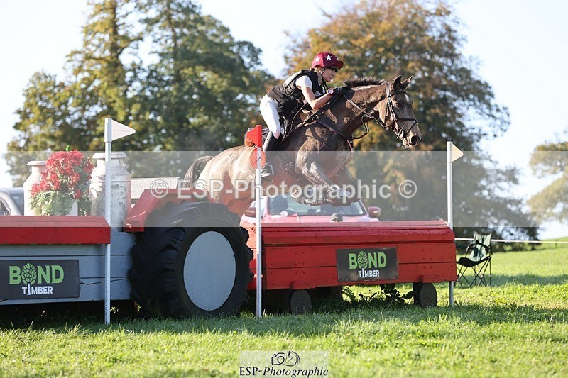 241026-094329-11359 - 319-Neve.Webber-MR.BUZZ