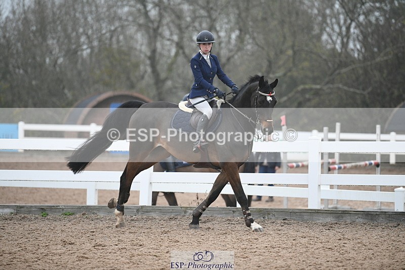 241103A-111925-07755 - SUN Cls 21 Snr Newcomers and 1.10m Open