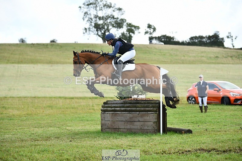 250831-102401-05965 - H-354-Issy.Colwell