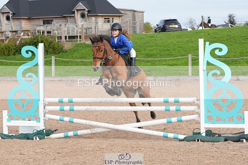 250921-100936-02116 - Cls 4 Pony British Novice and 80cm