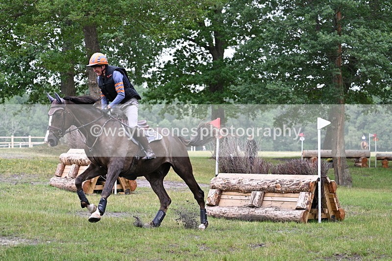 WJ7_9037 - Time 10:45 to 11:03