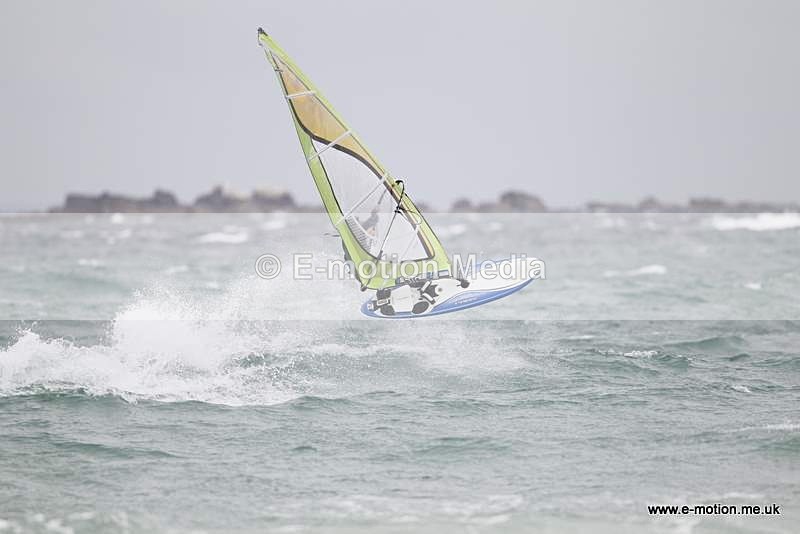 WS 020510-21 - Windsurfing