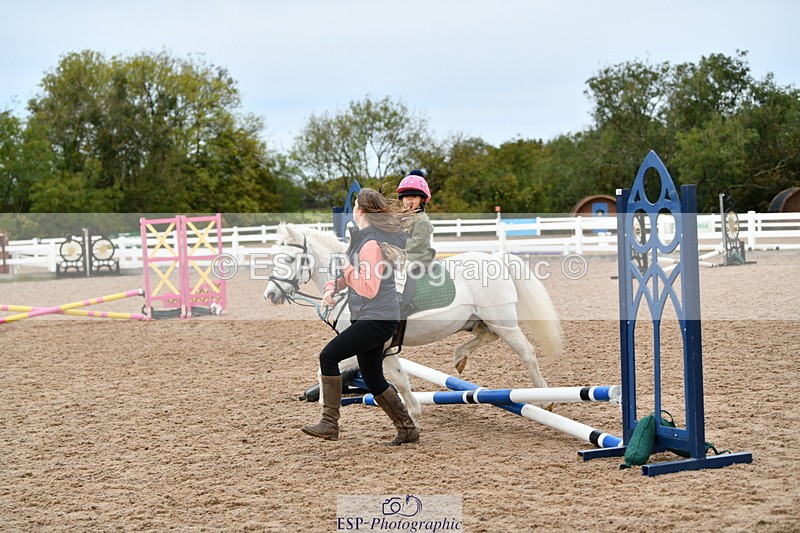 241013B-084354-00006 - Cls 1 Clear Round