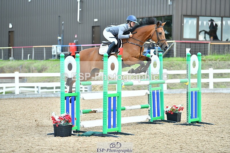 230721A-104220-05257 - Cls 30, 6 Yr Olds 1.20m