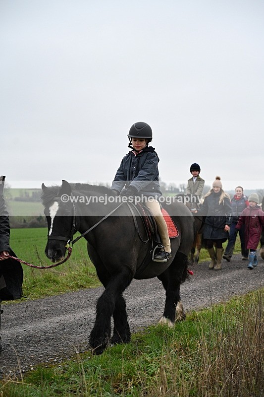 WJ7_9821 - Walk out..