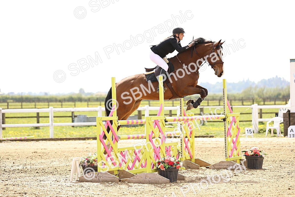  - Class 13 - Senior Foxhunter - 1.20m