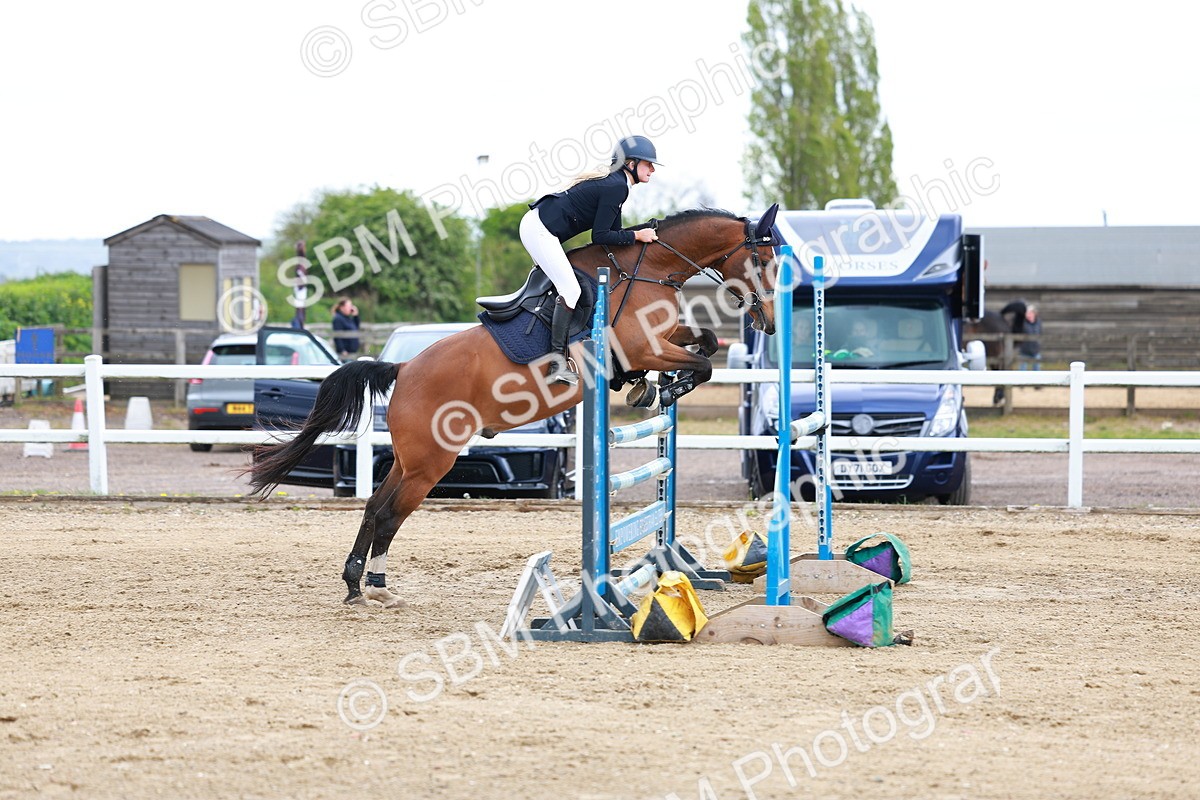 SBM_002385 - Class 10 - Senior Newcomers - 1.10m