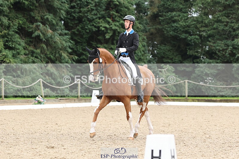 241024-143917-04113 - 228-Callum.Banfield-JIN.VAN.DE.DOELVELDEN.Z