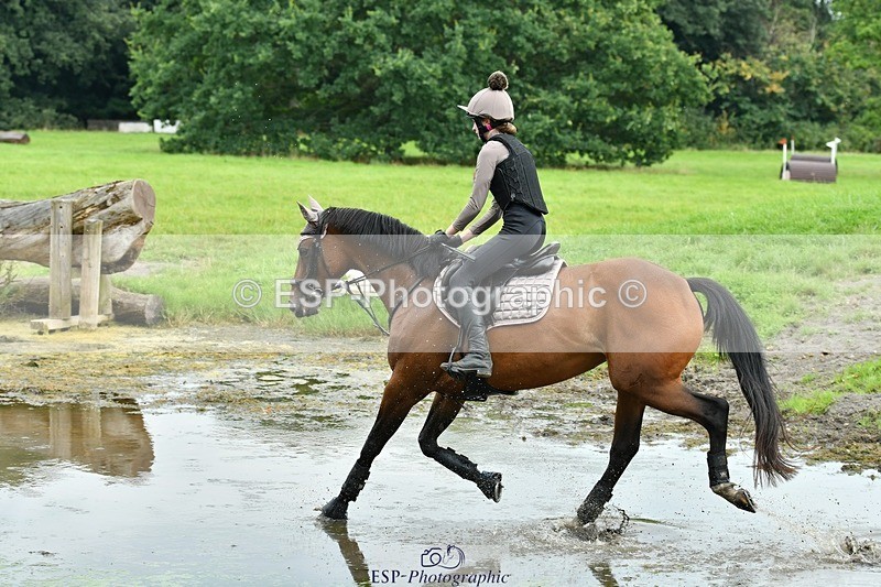 230817-131652-00875 - Theo's 1st Group - XC