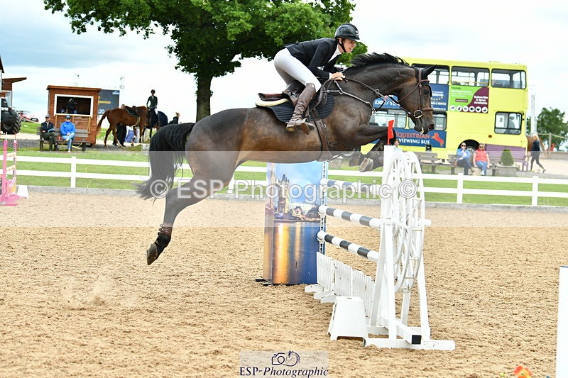 230721A-141759-06841 - Cls 22, 1 Star Gold 1.30m