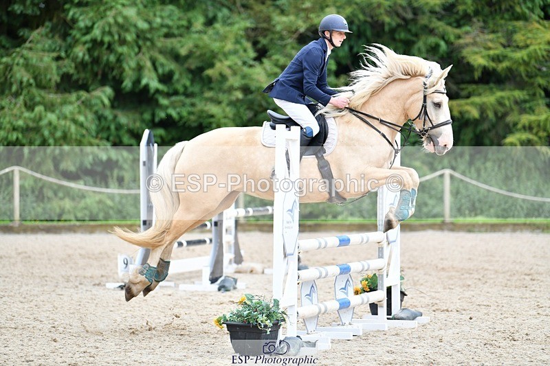 240712-102304-32735 - Cls 137 British Novice and 90cm Open