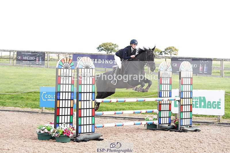 241004A-113226-00244 - Fri 02 Snr 1.05m Open