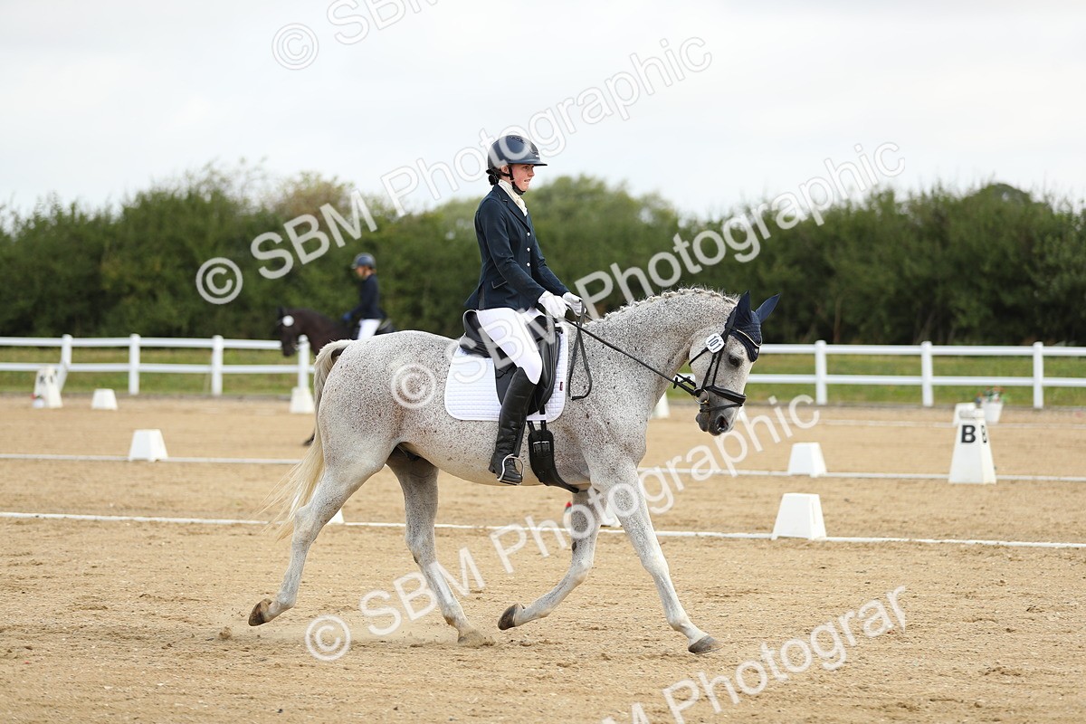 SBM_015074 - Class 13 - Novice 23 - 8,30-9.33