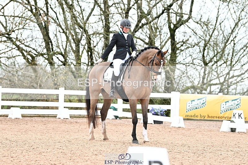 240218A-134041-07669 - 262-Amy.Hose-Enrique