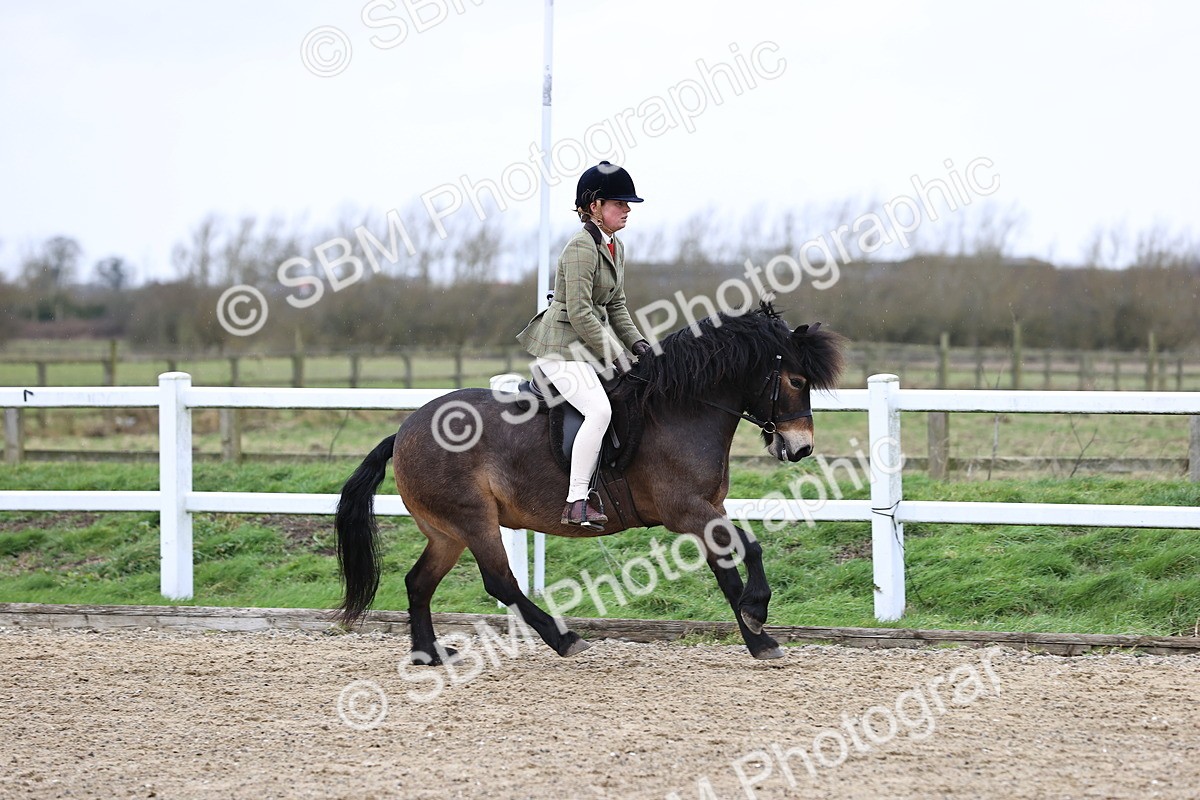 SBM_007422 - Class 31-32 - M&M Confined Novice Small-Large