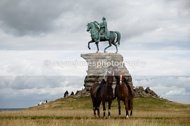 DSC_7061 - Time at Statue 12:45 to 13:15