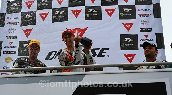  - Senior Race - TT 2010