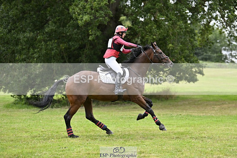 240825X-180206-38306 - 80cm XC 17.30 to End