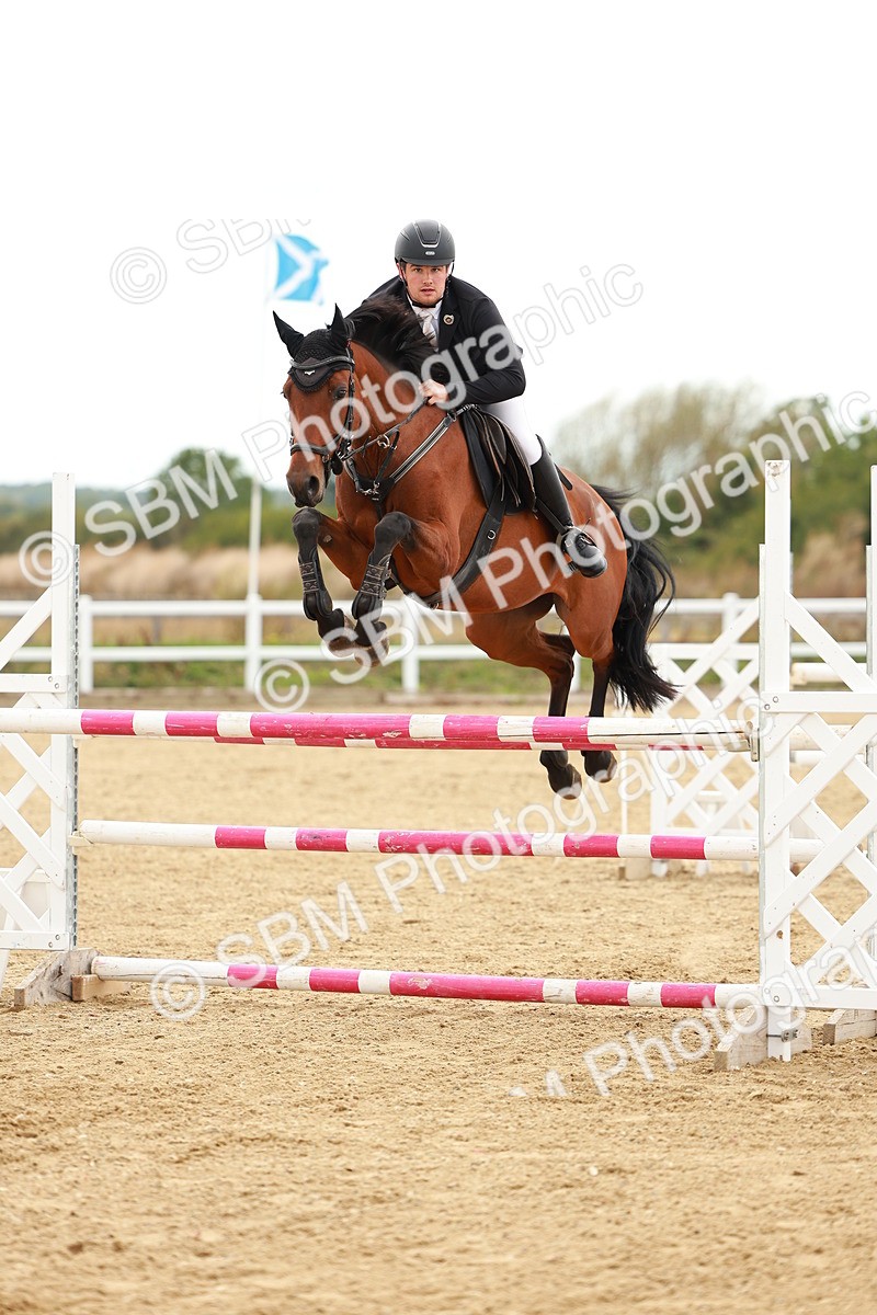 SBM_001488 - Class 4 - Senior Newcomers - 1.10m