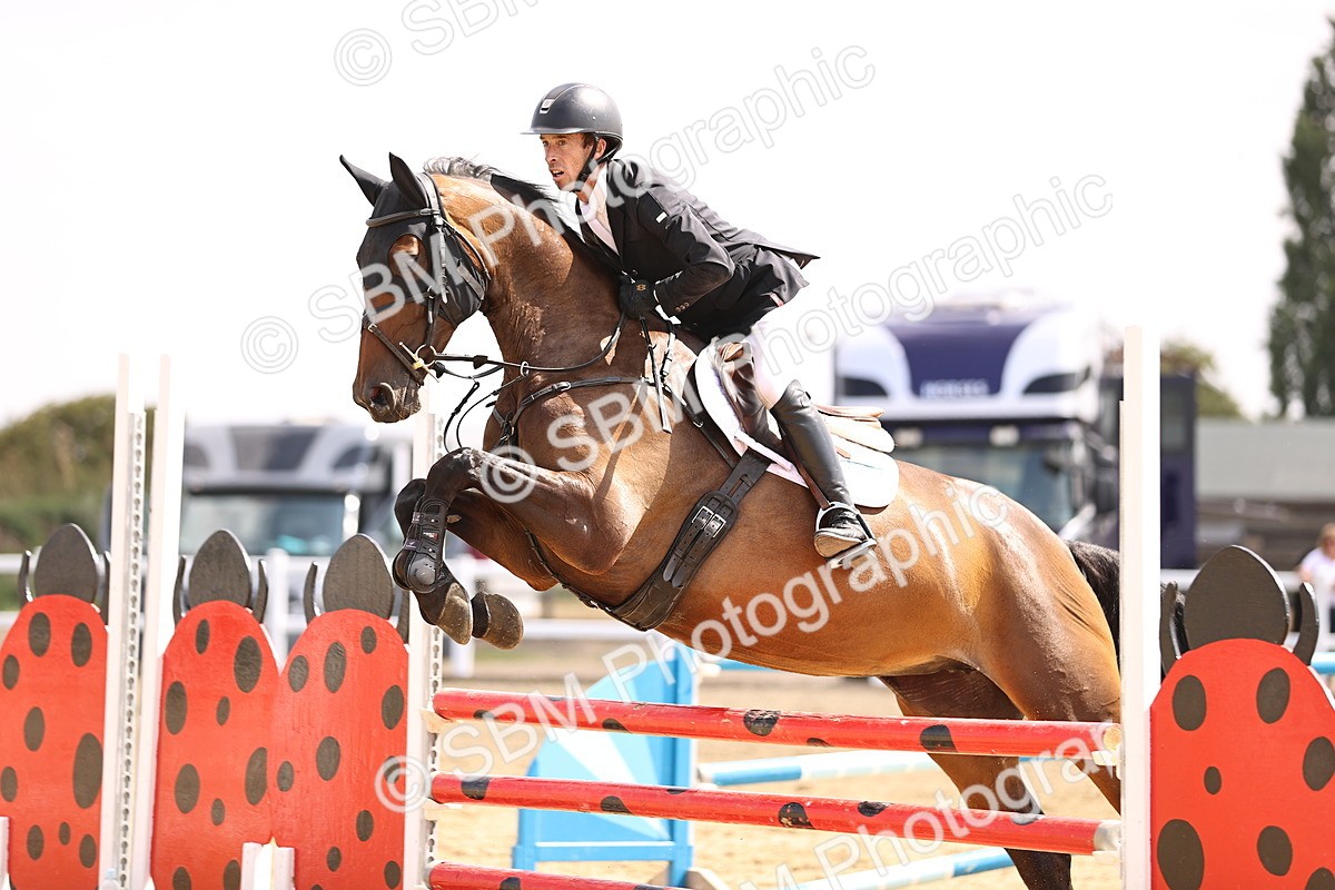 SBM_006452 - Class 11 - Senior Discovery - 1.00m