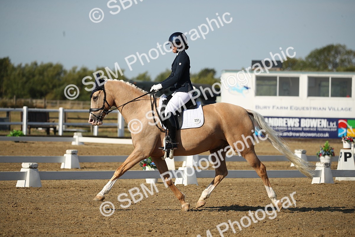 SBM_004542 - Class 11 - Novice 5 - 9.0010.03