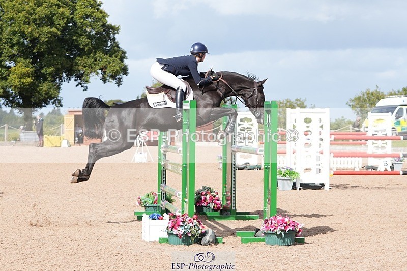 250913-115707-06787 - Cls 15 Snr Foxhunter