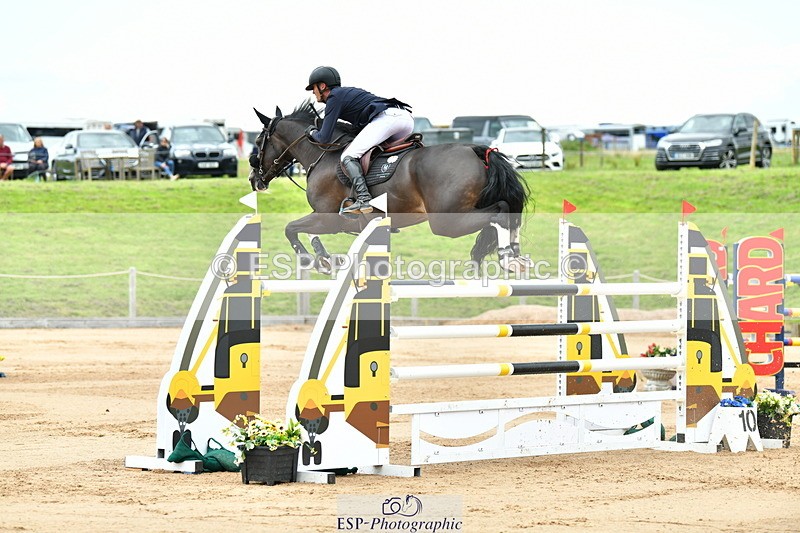 230720A-145648-03632 - Cls 9, 2 Star Big 1.40m Start to break