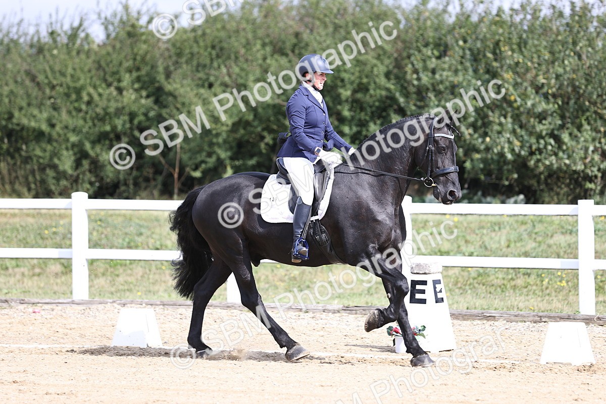 SBM_016110 - Class 14 - Novice 23 - 10.29-11.32