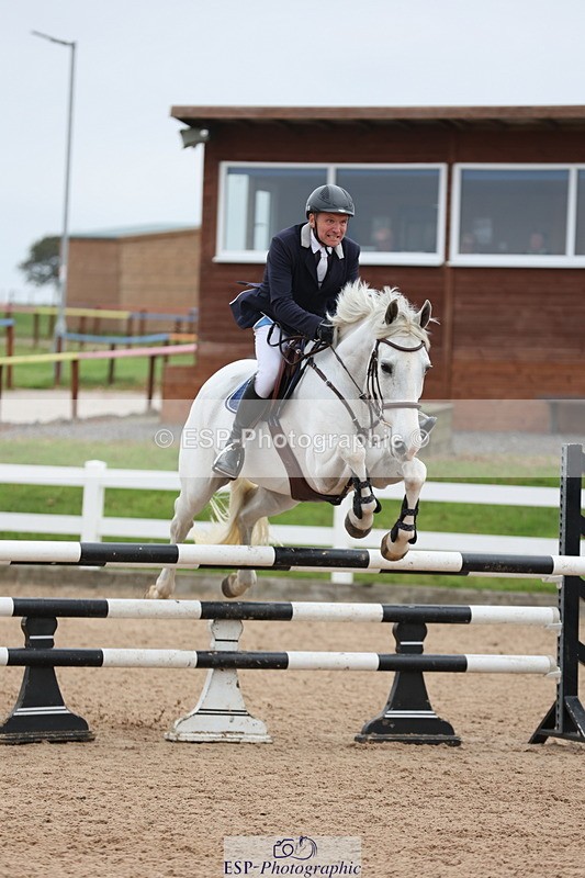 241101A-105310-01223 - FRI Cls 4 Snr 1.05m