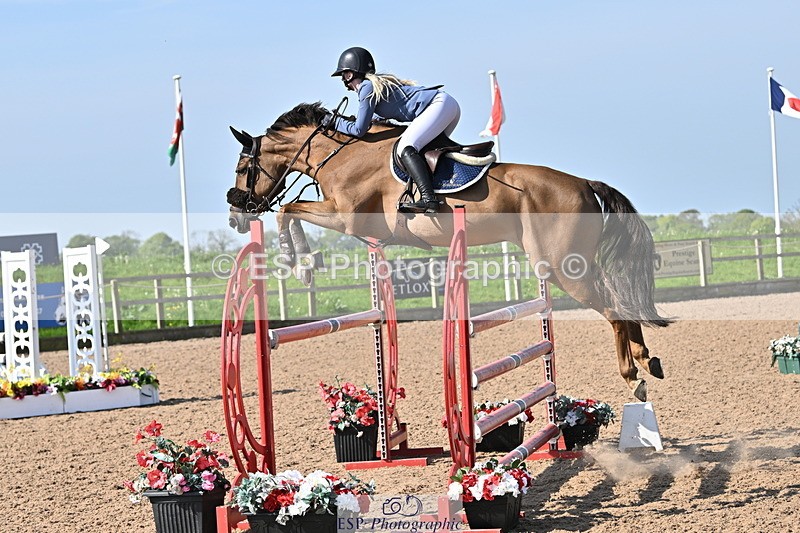 240509A-093402-00595 - Cls 8 Foxhunter