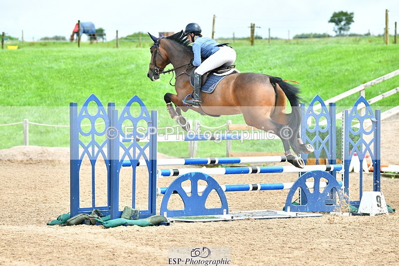 230805A-120048-00313 - Cls 3 Snr Foxhunter & 1.20m Open