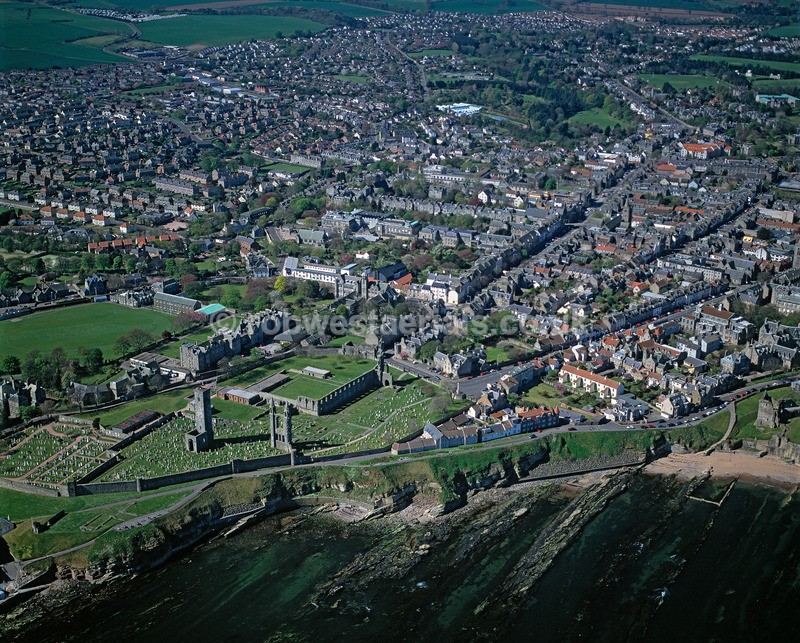 A00308B Coastal Town of St Andrews Fife in 2002 - East and north coastlines