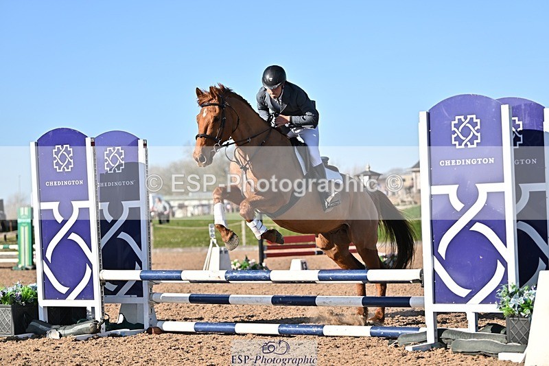 250401-170303-00246 - 70cm classes