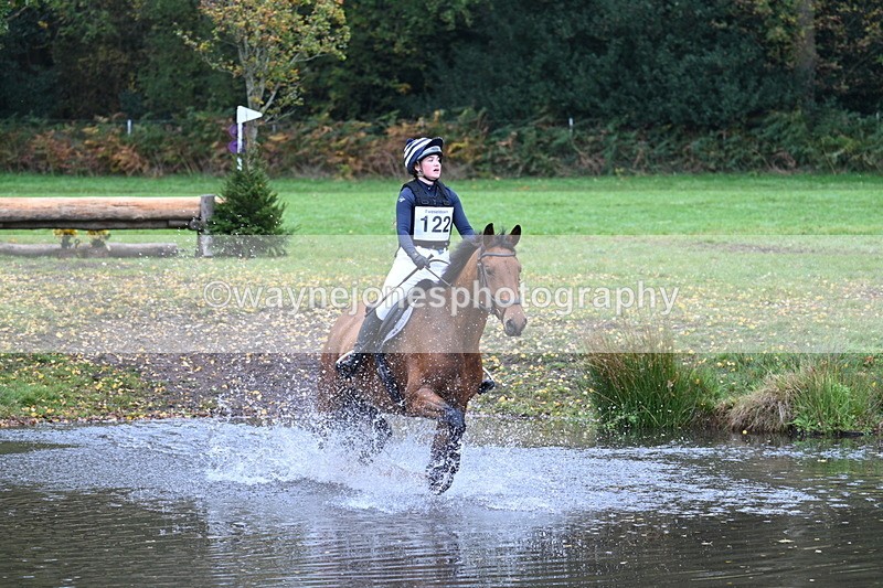 WJ7_3078 - Time 10:47 to 11:11 at the water