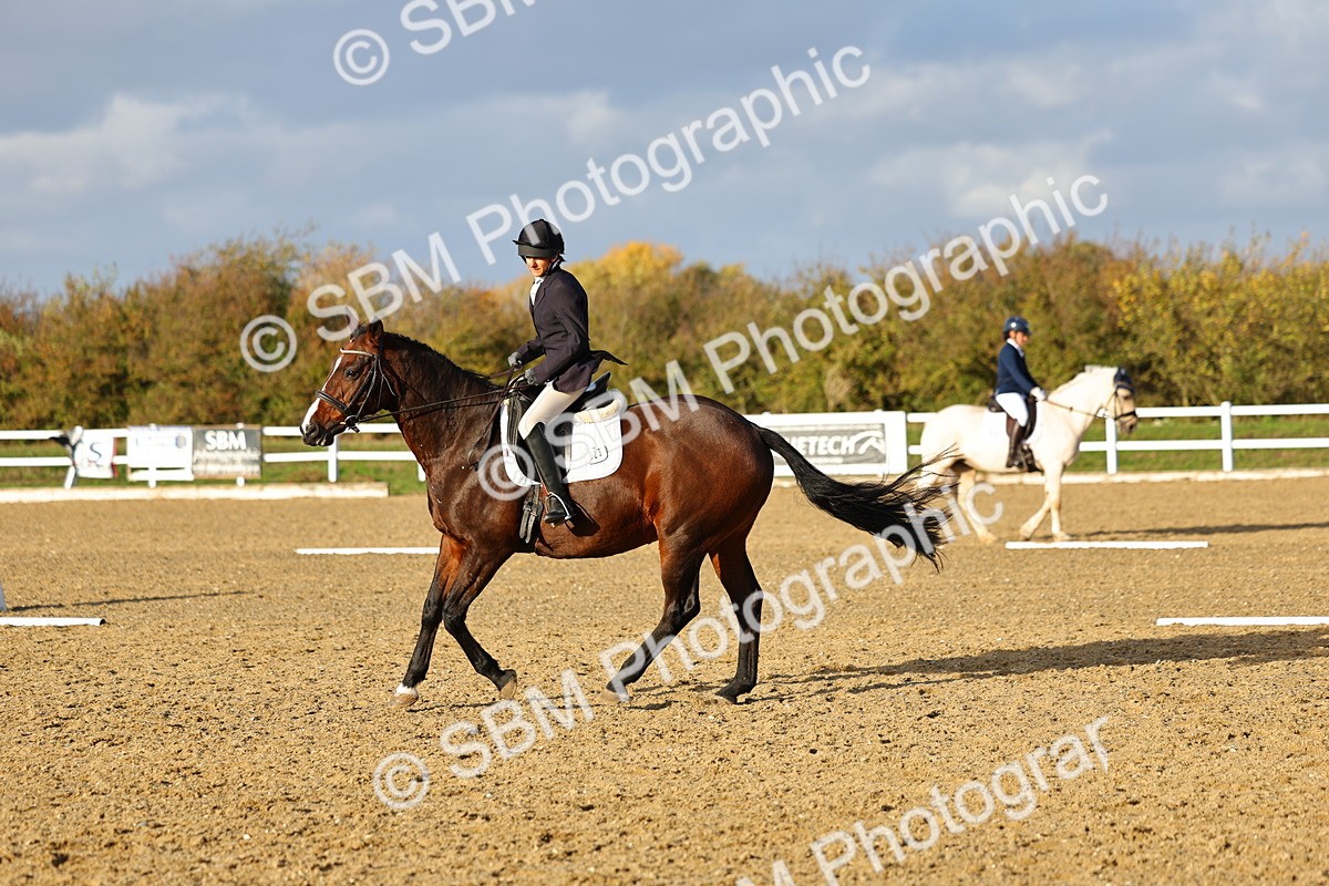 SBM_002693 - Class 8-11 - Novice 1-E1