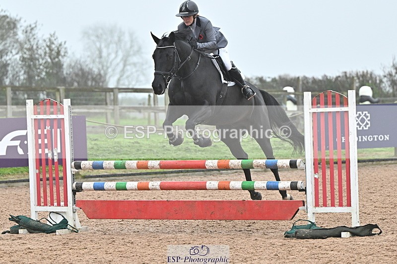 241103A-110555-06885 - SUN Cls 18 British Novice and 90cm Open
