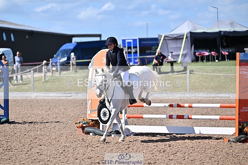 250627-161006-00637 - Cls 6 Stepping Stones 128cm and 138cm