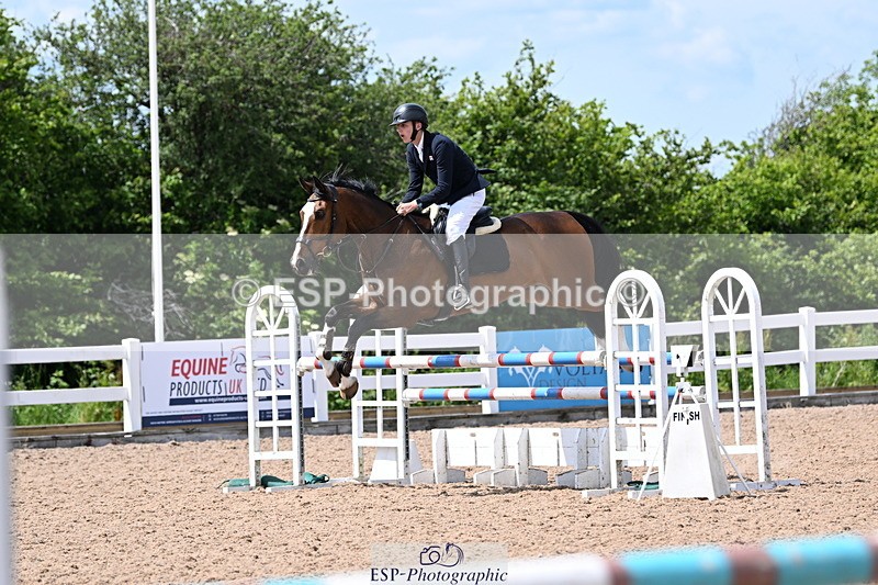 240619A-143618-00656 - Cls 4 Snr Newcomers and 1.10m Open