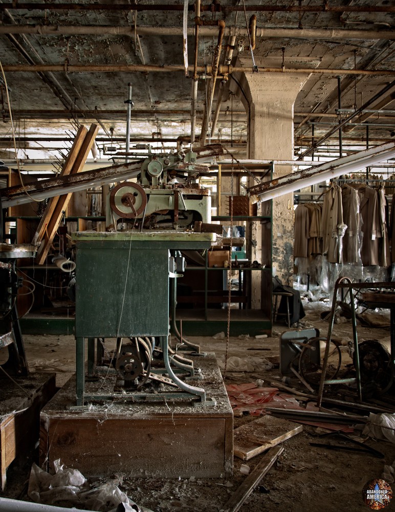 Lebow Brothers Clothing (Baltimore, MD) | Elevated Seqing Machine - Lebow Brothers Clothing Company