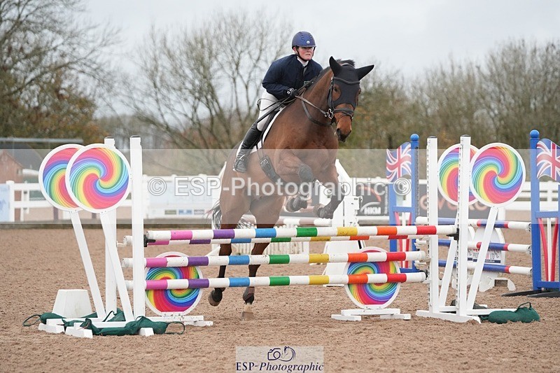 251109-083317-03027 - Cls 15 British Novice and 90cm Open