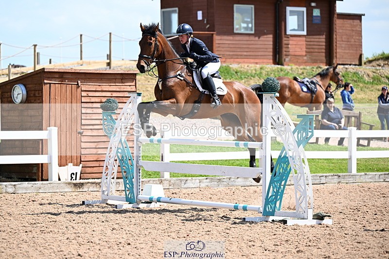 240605A-143754-00771 - Cls 4 Newcomers and 1.10m Open