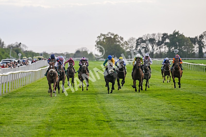 220425-Race 7-Against The Wind-9500 - Race 7