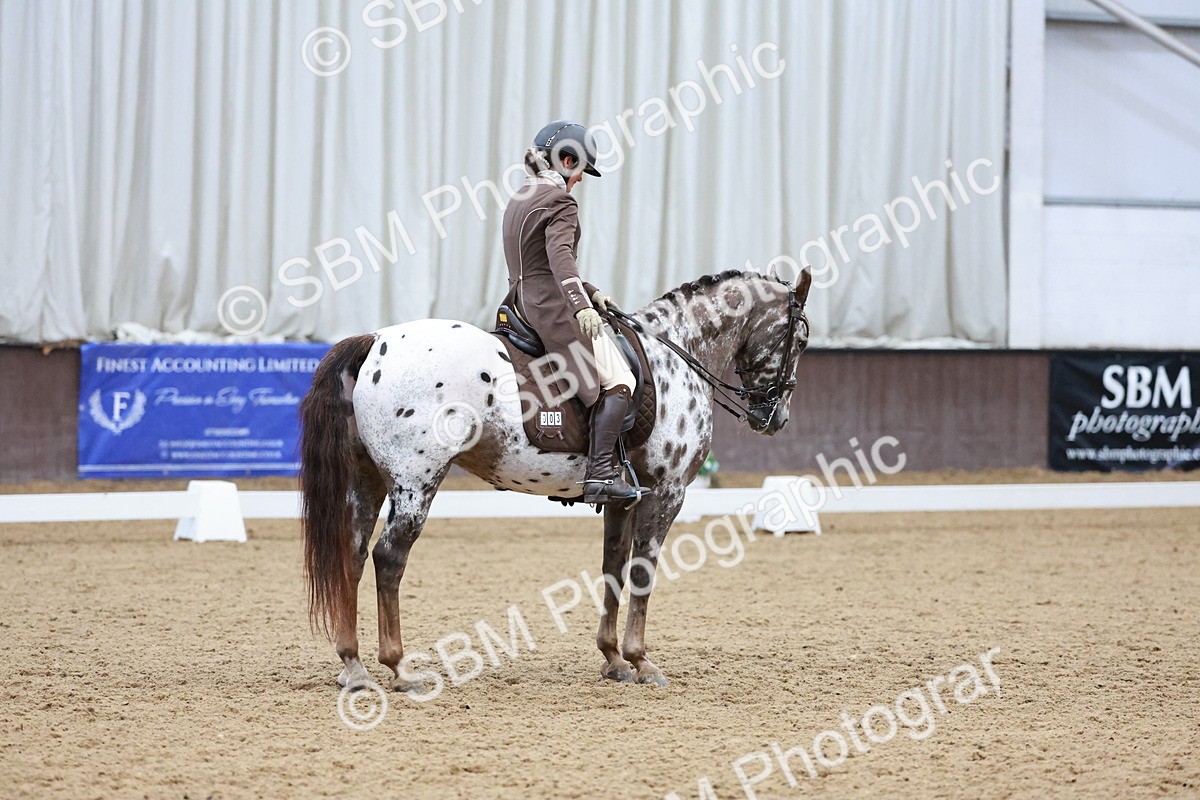 SBM_016612 - Class 5 - FEI INT II - 17.24-18.20