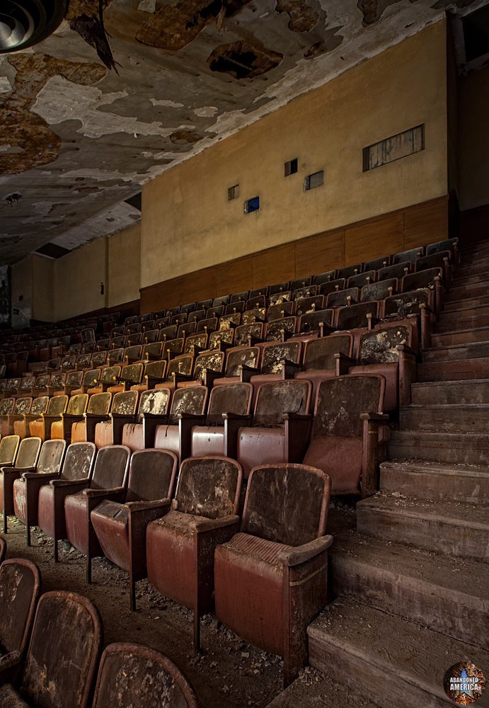 Victory Theatre (Holyoke MA) | Projection Booth - The Victory Theatre