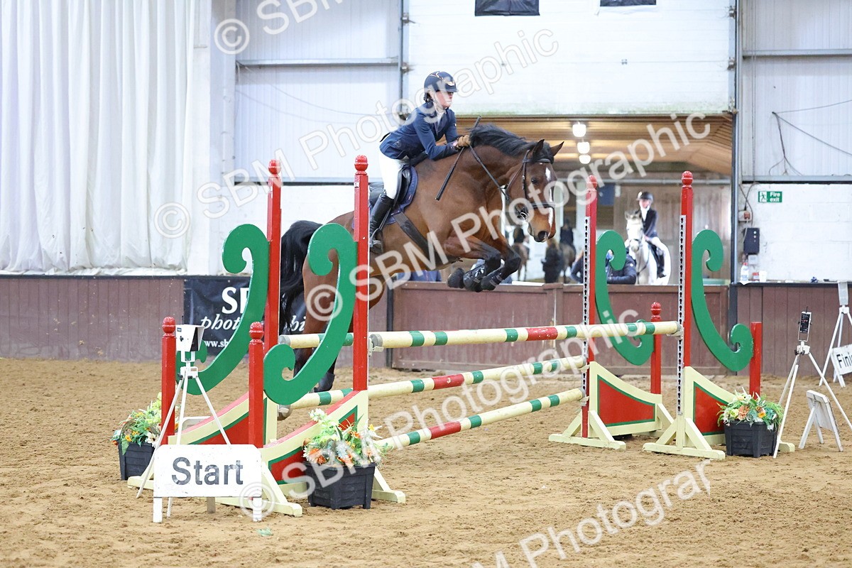 SBM_010072 - Class 21 - Nupafeed Supplements Senior Discovery/ 1m Open - First Round (1.00m)