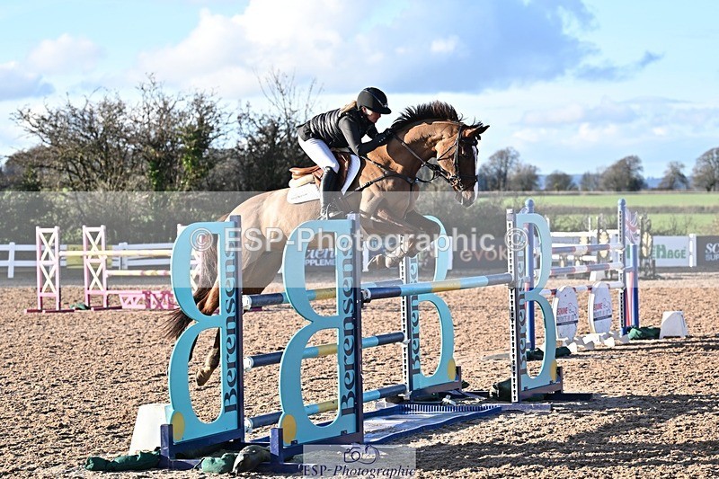 251203-135234-00738 - Cls 5 Foxhunter and 1.20m Open