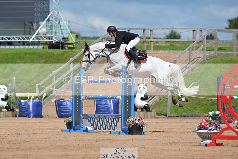 230721A-153408-07309 - Cls 10, 2 Star Big 1.45m Start to break